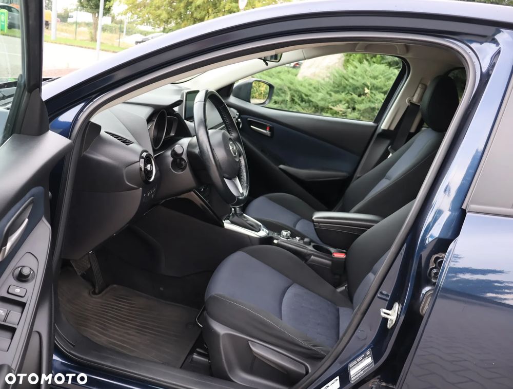 Mazda 2 - 23