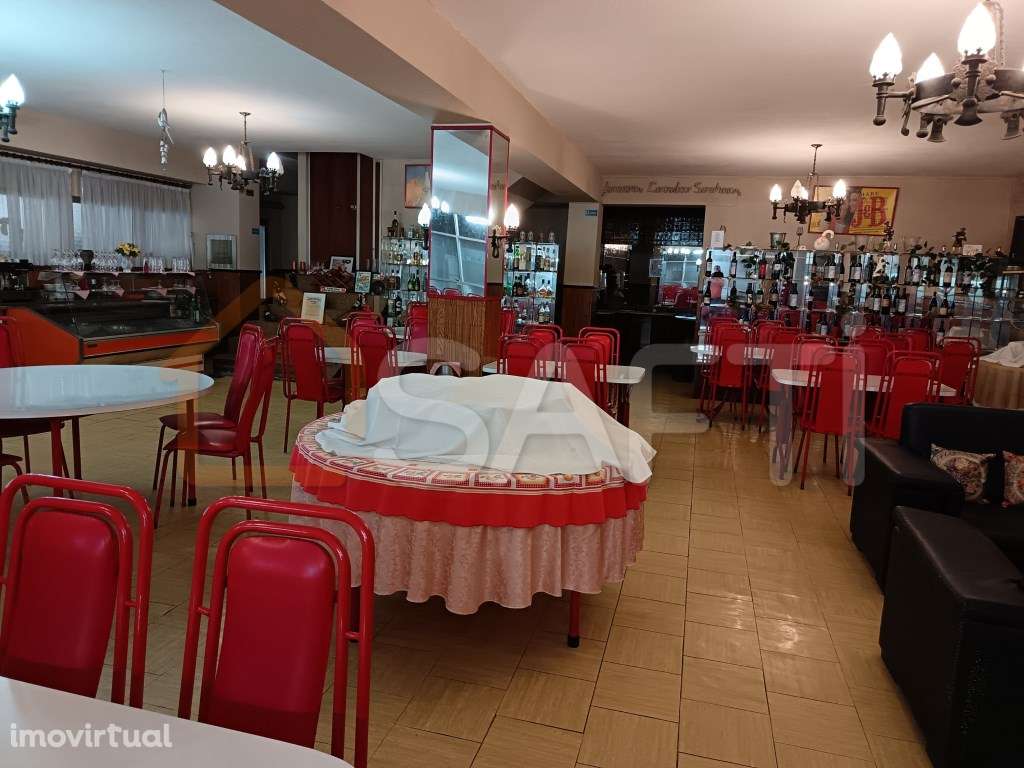 Restaurante com parque de estacionamento privado no centro de São J... - Grande imagem: 5/21