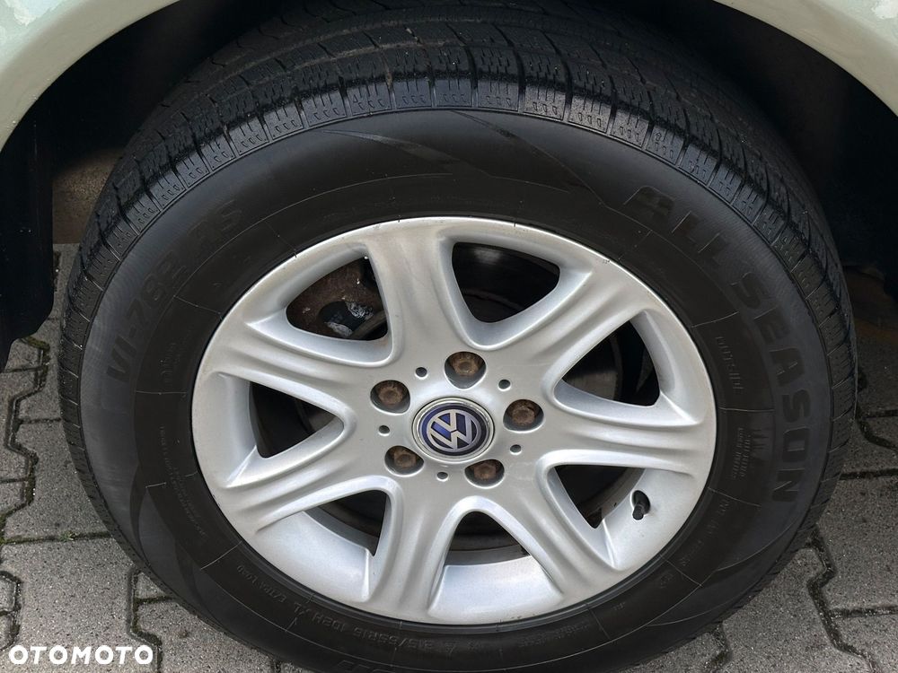 Volkswagen Caravelle - 12