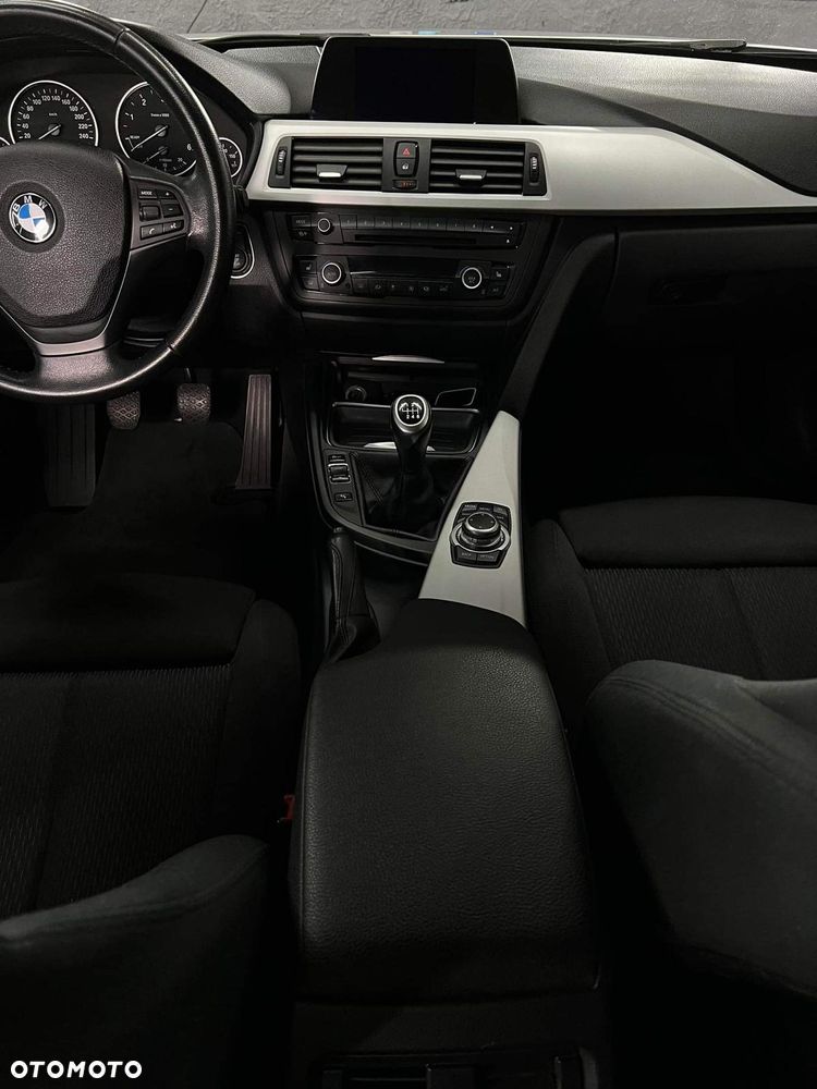 BMW Seria 3 320d - 20