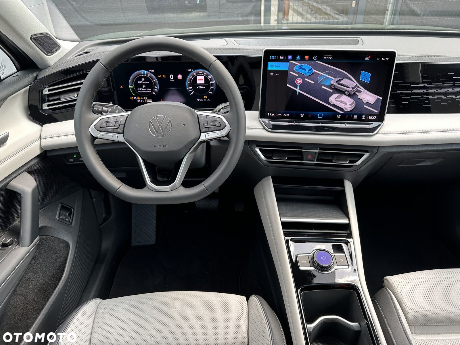 Volkswagen Tiguan - 28