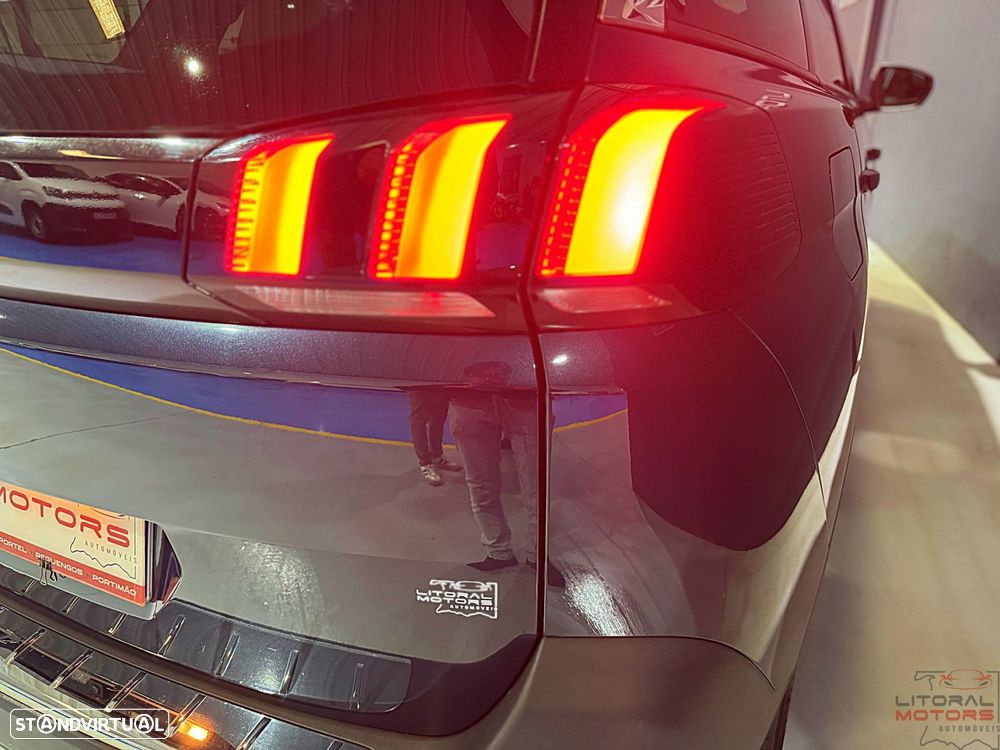 Peugeot 5008 1.2 PureTech Allure Pack EAT8 - 12