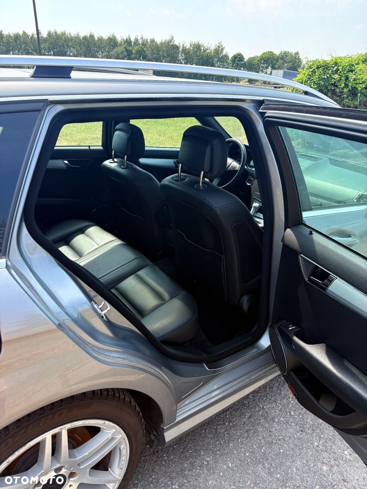 Mercedes-Benz Klasa C 350 CDI 4-Matic Avantgarde - 16