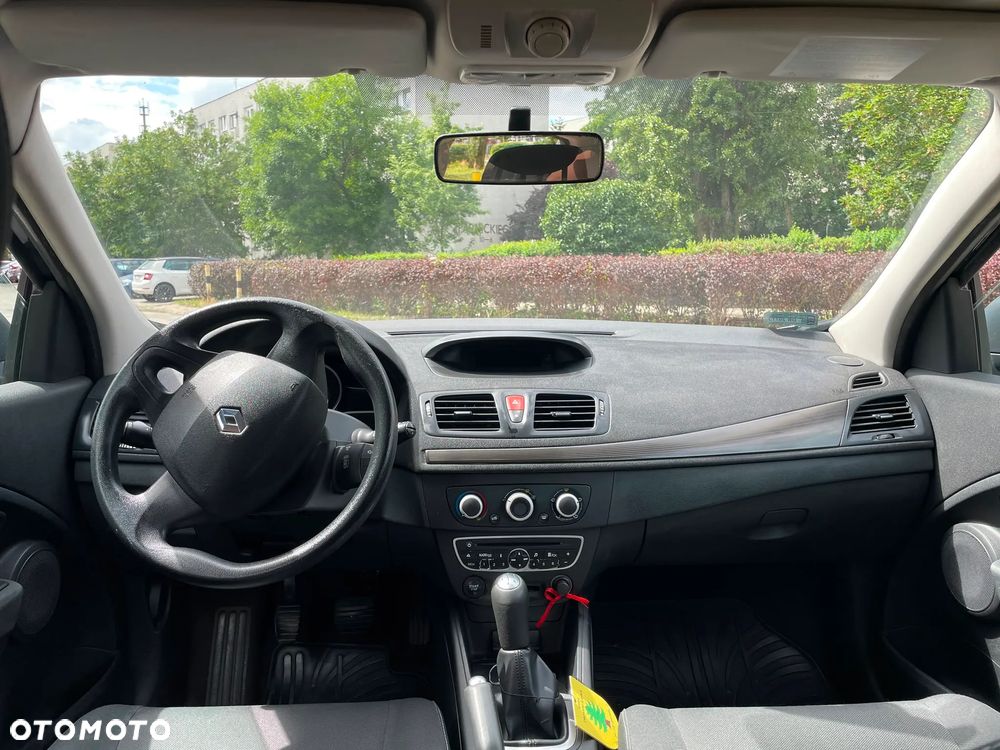 Renault Megane 1.6 16V 100 Authentique - 7