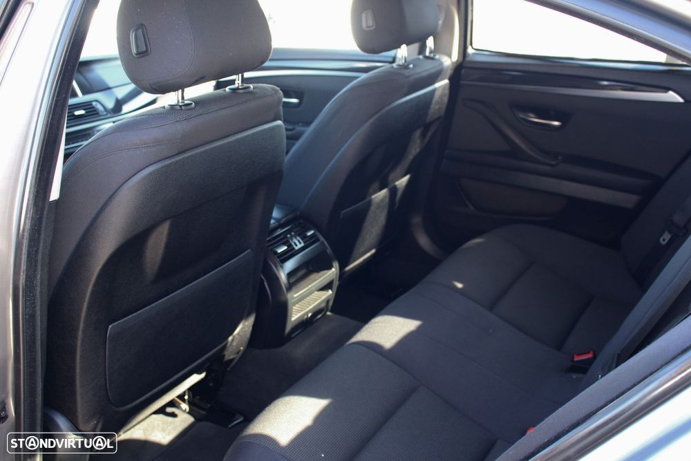 BMW 520 d Auto - 36