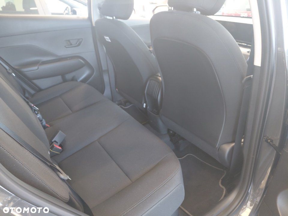 Hyundai Kona - 11