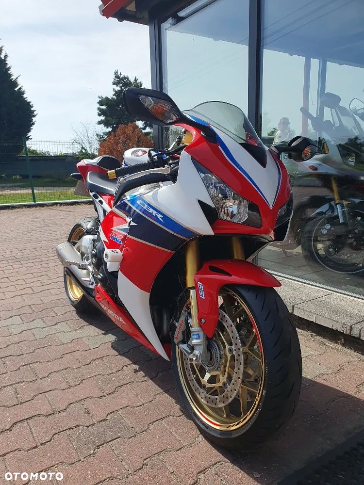 Honda CBR - 24