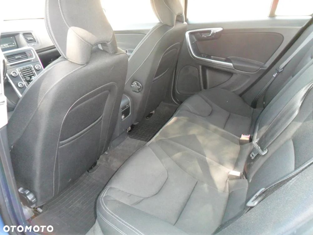 Volvo S60 D3 Business Edition - 17