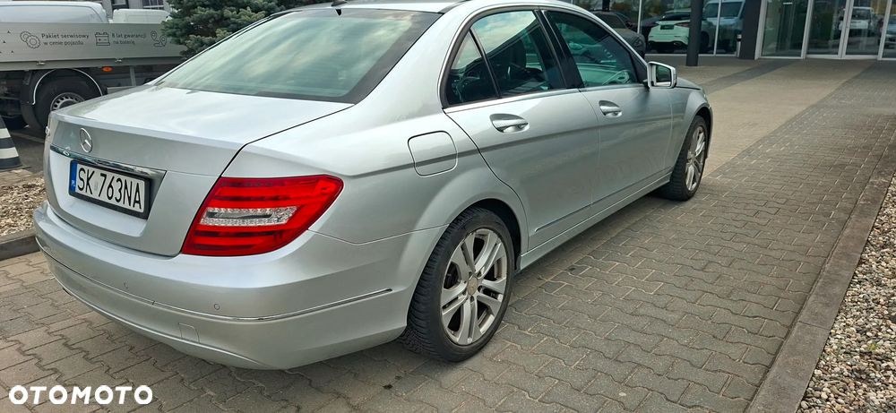 Mercedes-Benz Klasa C 180 (BlueEFFICIENCY) Avantgarde - 3