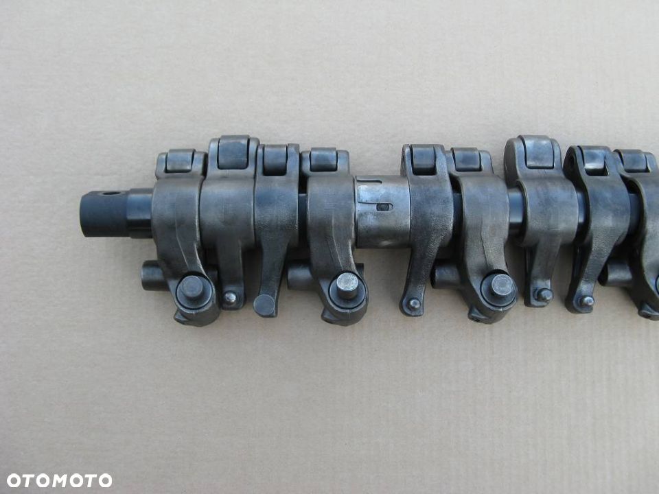 # RENAULT GAMA T RANGE DTI 11 460 KM KLAWIATURA ZAWORÓW - 2