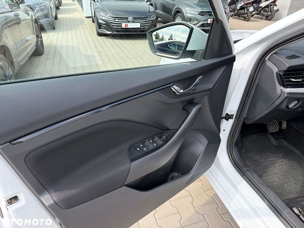 Skoda Kamiq 1.0 TSI Selection DSG - 10