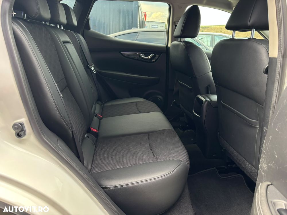 Nissan Qashqai 1.5 DCI TEKNA - 35