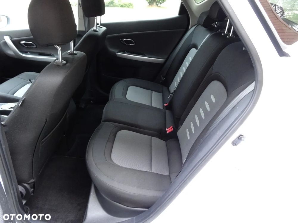 Kia Ceed 1.6 CRDi 128 Spirit - 22