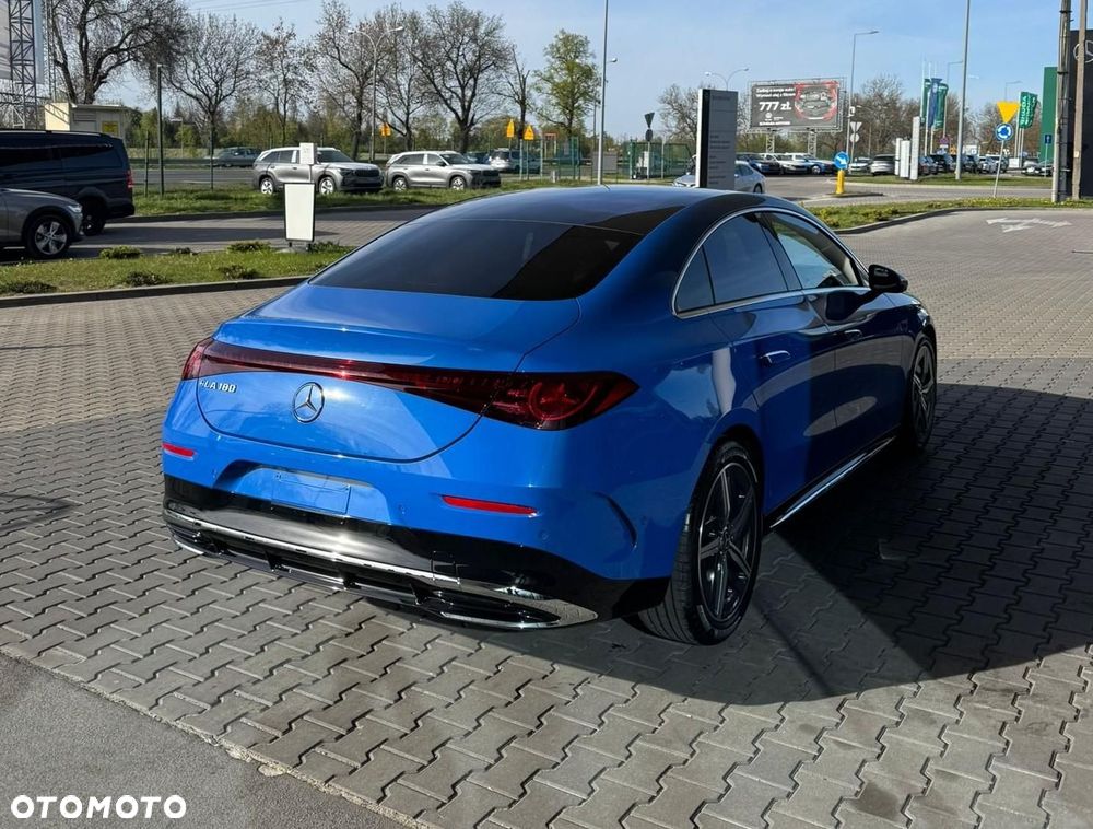 Mercedes-Benz CLA - 4