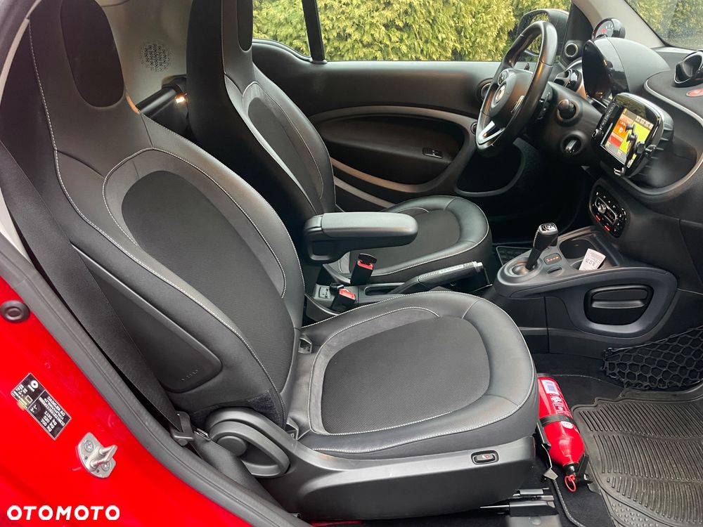 Smart Fortwo turbo BRABUS Xclusive - 39