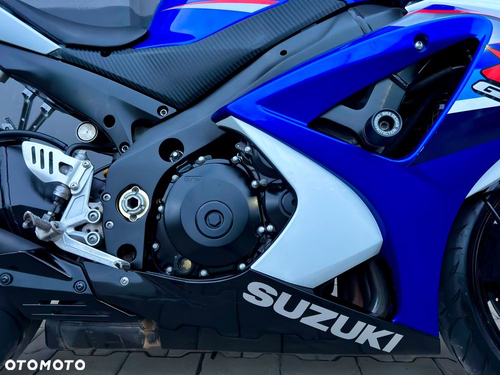 Suzuki GSX-R - 11