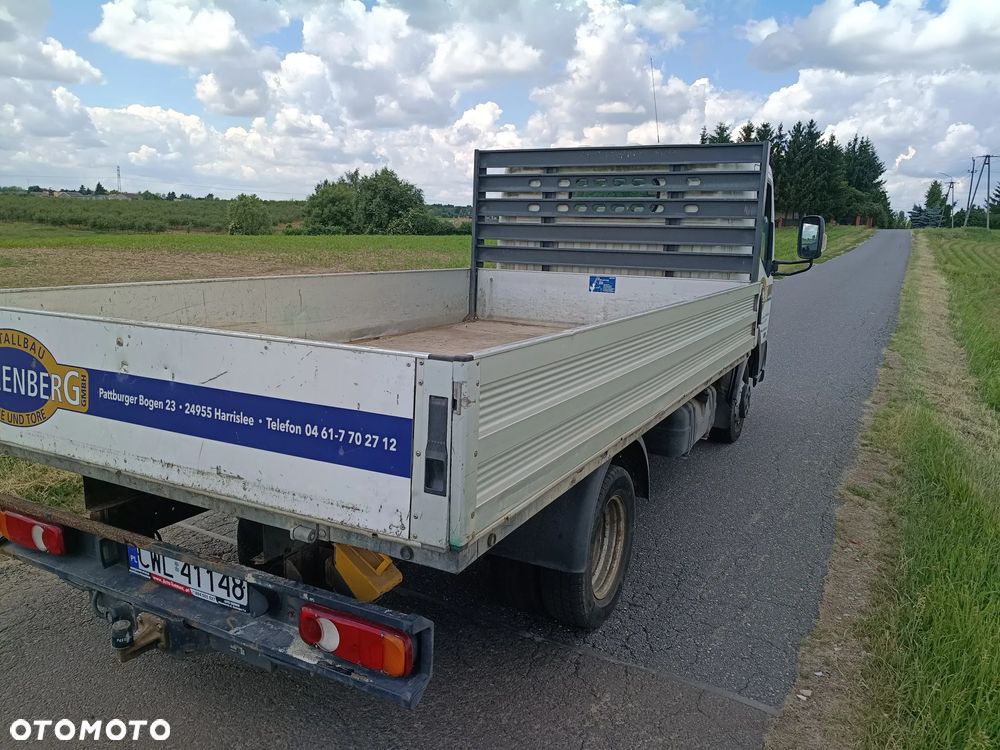 Nissan NT 400 CABSTAR - 4