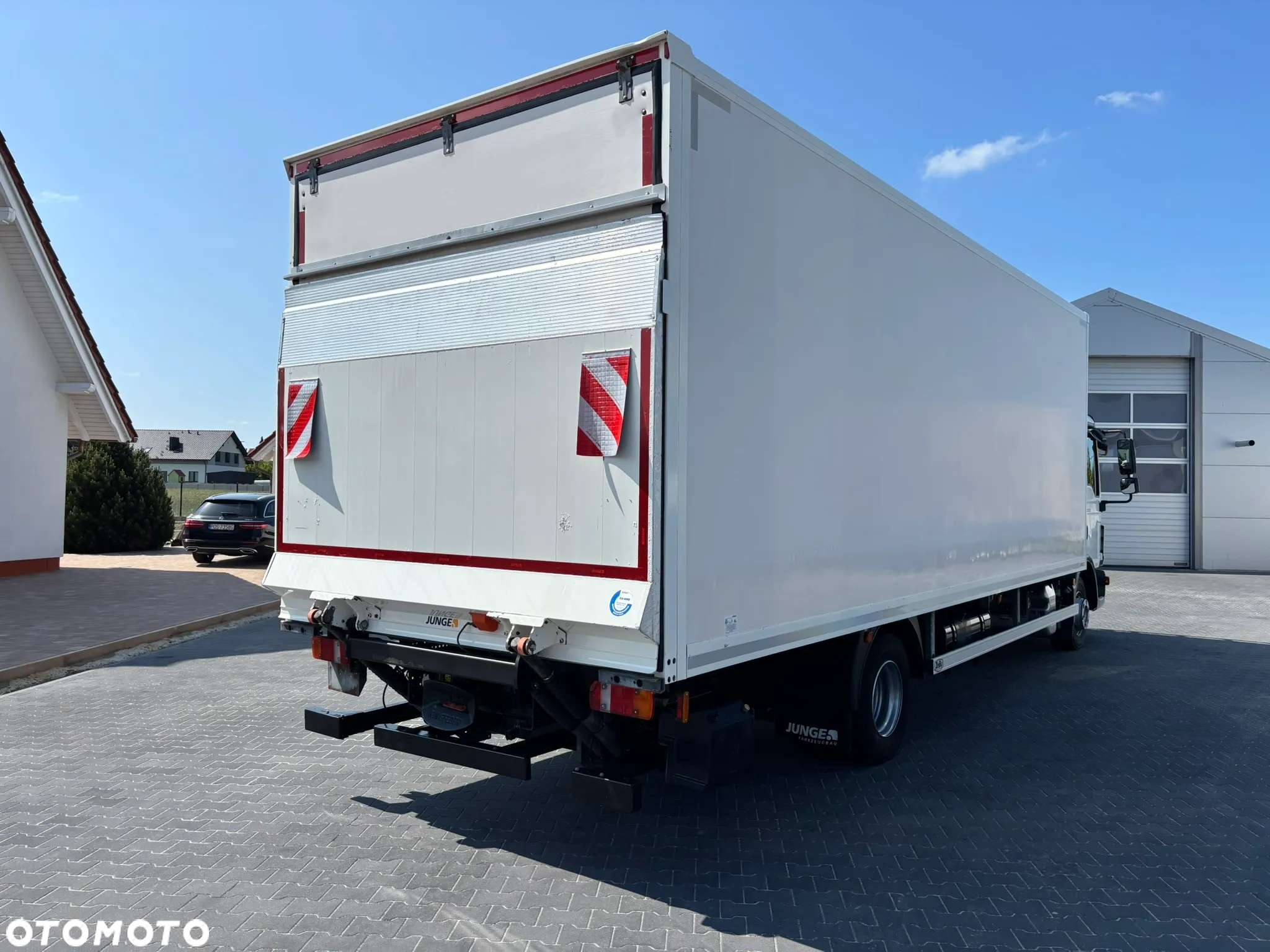 MAN TGL 12.250 Kontener Dł 7,20 m - 5