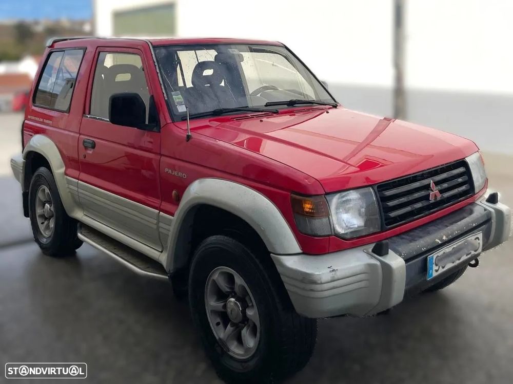 Mitsubishi Pajero 2.5 TDi GLS - 4