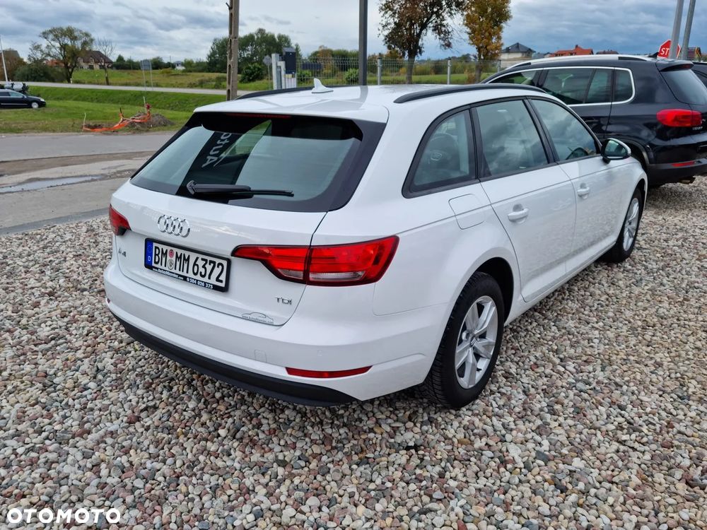 Audi A4 Avant 2.0 TDI S tronic - 11