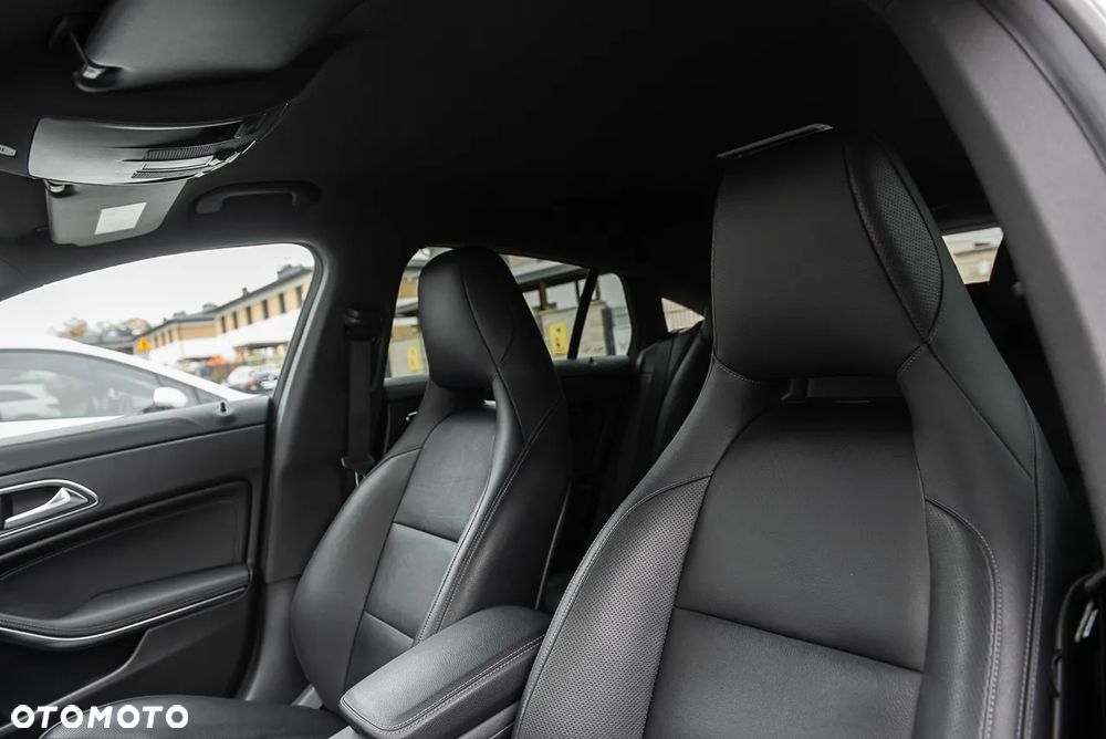 Mercedes-Benz CLA AMG 45 4Matic Shooting Brake AMG Sp.sh 7G-DCT - 21