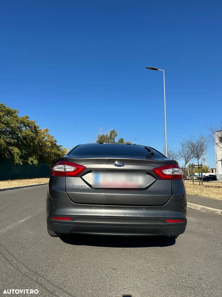 Ford Mondeo - 12