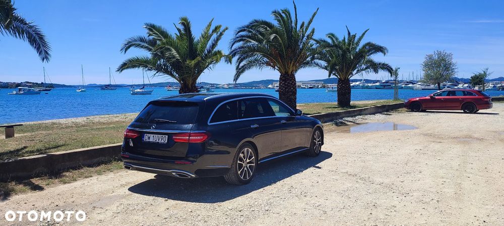 Mercedes-Benz Klasa E 350 d 4Matic 9G-TRONIC Exclusive - 5