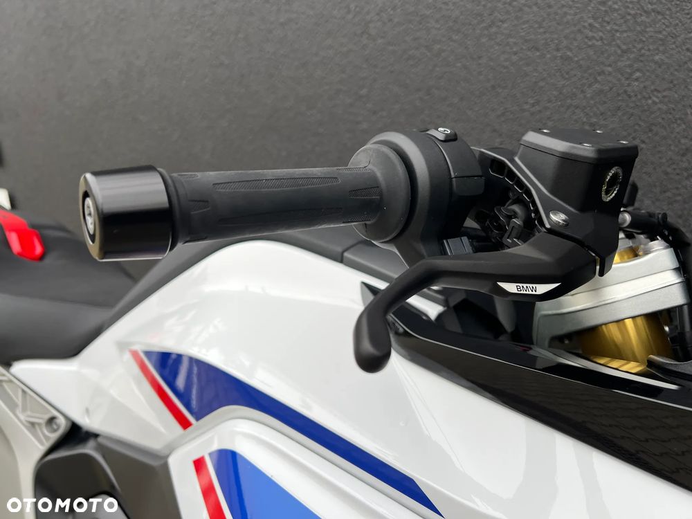 BMW RS - 17