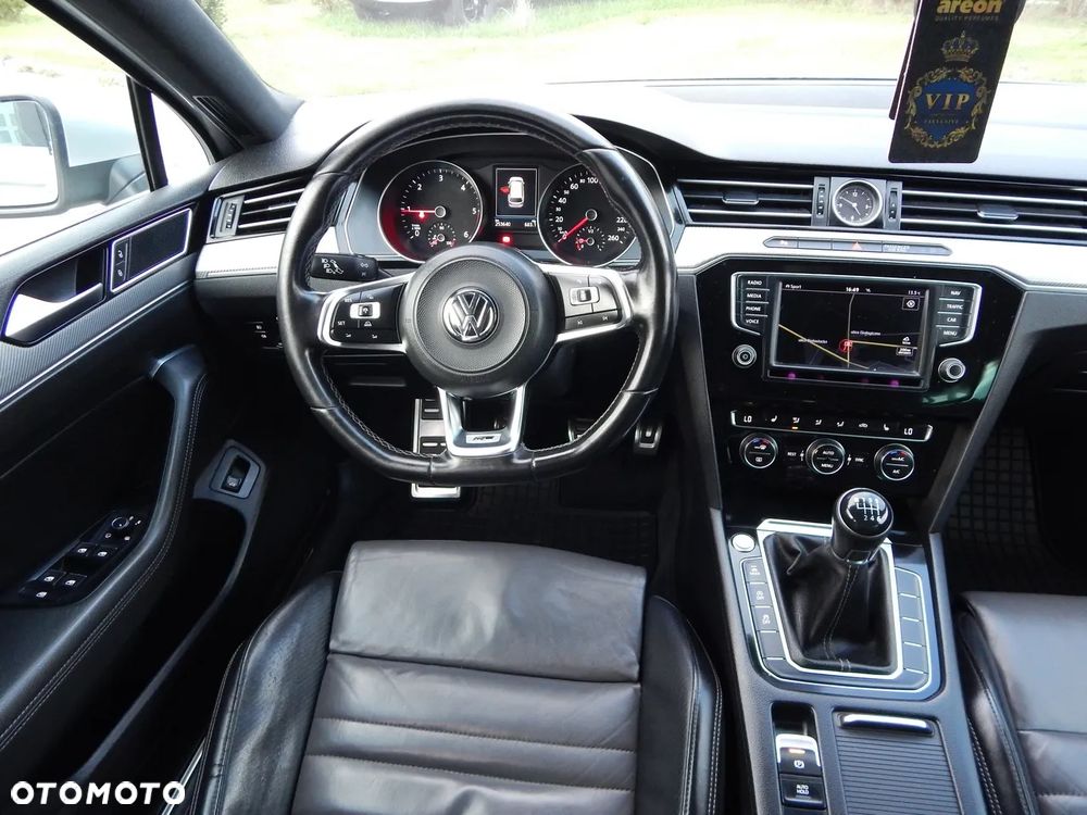 Volkswagen Passat 2.0 TDI SCR (BlueMotion Technology) Highline - 13
