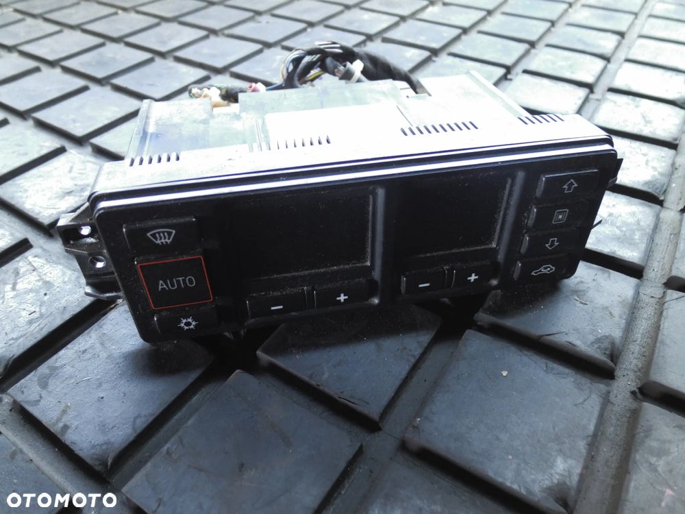 PANEL KLIMATYZACJI AUDI A3 8L 8L0820043B POSIADAM 4 SZT - 5