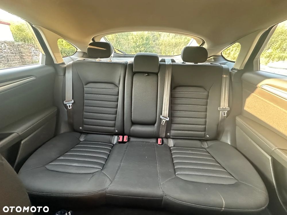 Ford Mondeo - 14