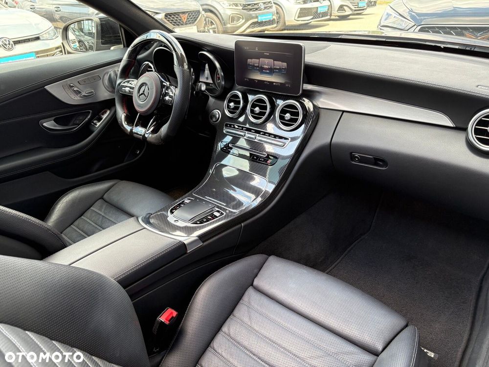 Mercedes-Benz Klasa C AMG 43 4-Matic - 17