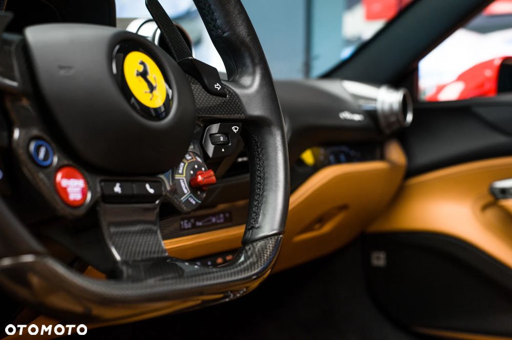 Ferrari F8 Spider Standard - 32