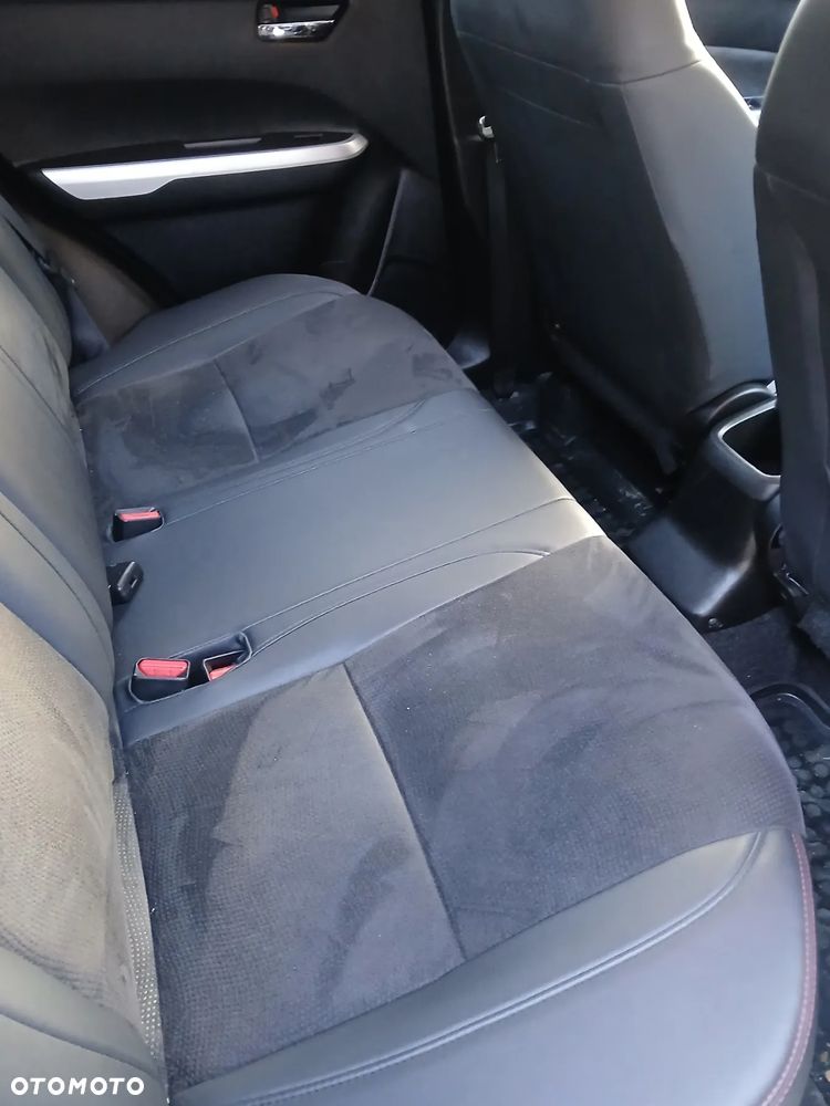 Suzuki Vitara 1.4 Boosterjet Premium 4WD - 3