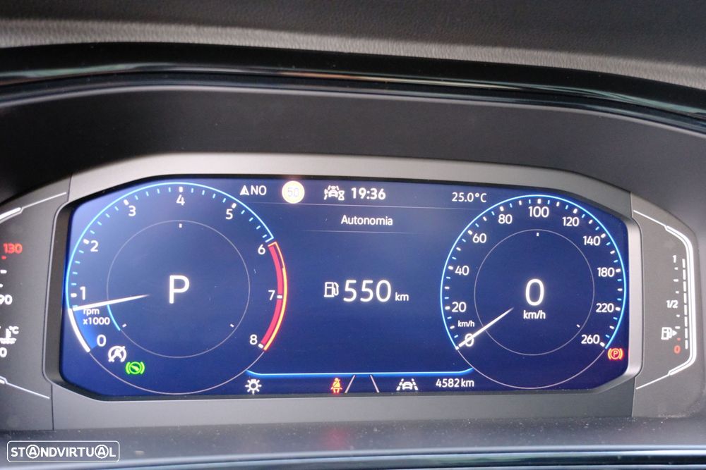 VW T-Roc 1.5 TSI Black Style DSG - 18