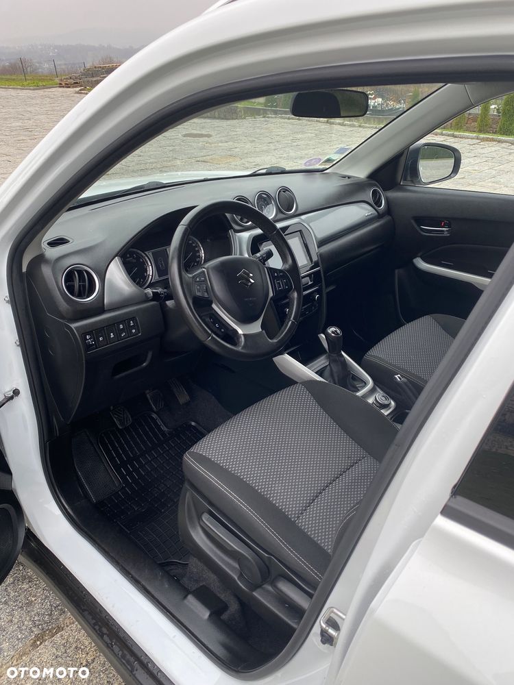 Suzuki Vitara 1.6 (4x4) Allgrip Comfort+ - 12