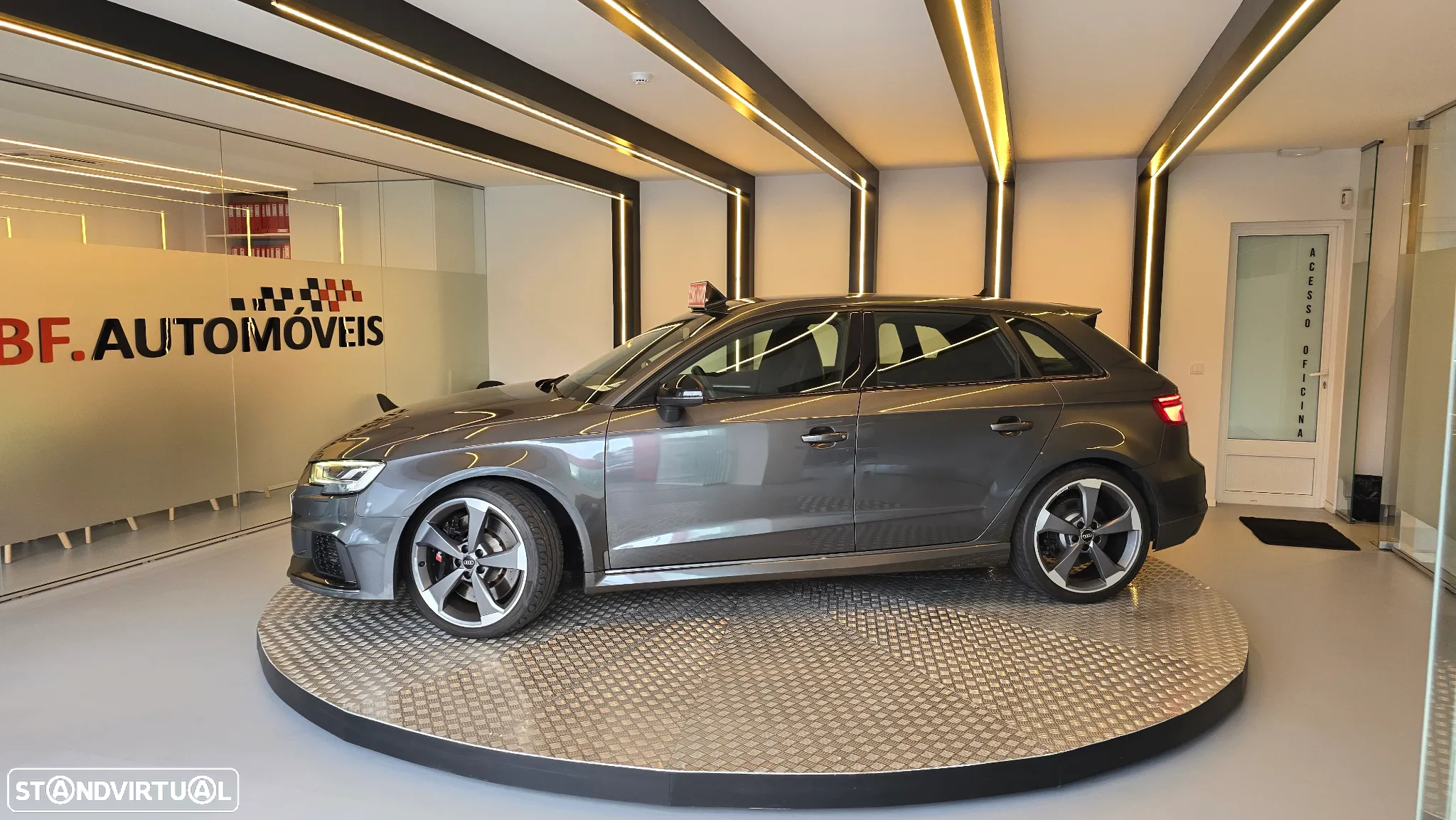 Audi RS3 Sportback 2.5 TFSI quattro S tronic - 11