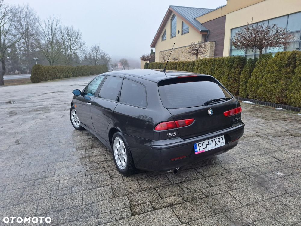 Alfa Romeo 156 1.9 JTD 16V Distinctive - 4