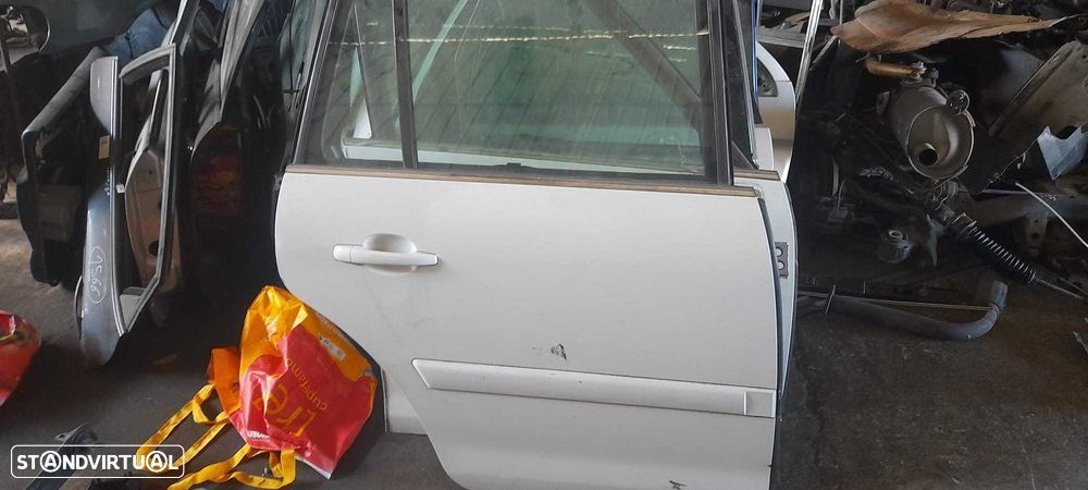 Porta tras direita citroen c4 picasso 2009 - 1