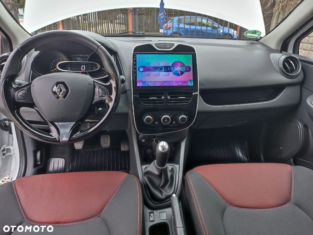 Renault Clio - 17