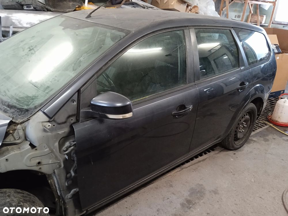 FORD FOCUS MK2 LIFT 1.8 BENZYNA Q7DA KOMBI  KOD LAKIERU H4  DRZWI KLAPA LAMPY ZDERZAK SILNIK CZĘŚCI - 4