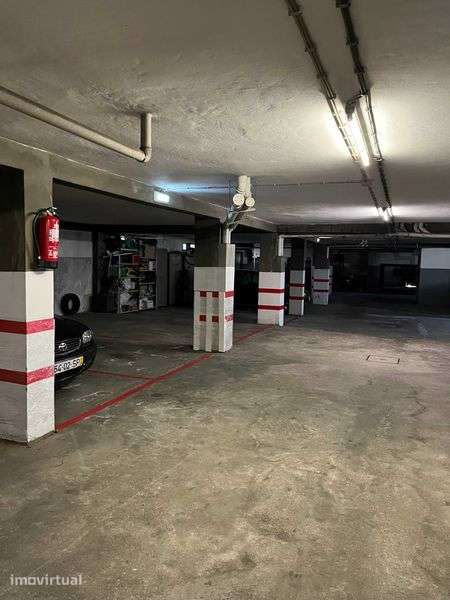 Lugar garagem rio tinto santegãos forno - Grande imagem: 3/4