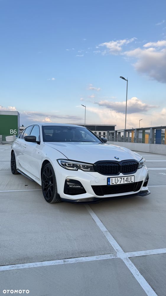 BMW Seria 3 318i - 1