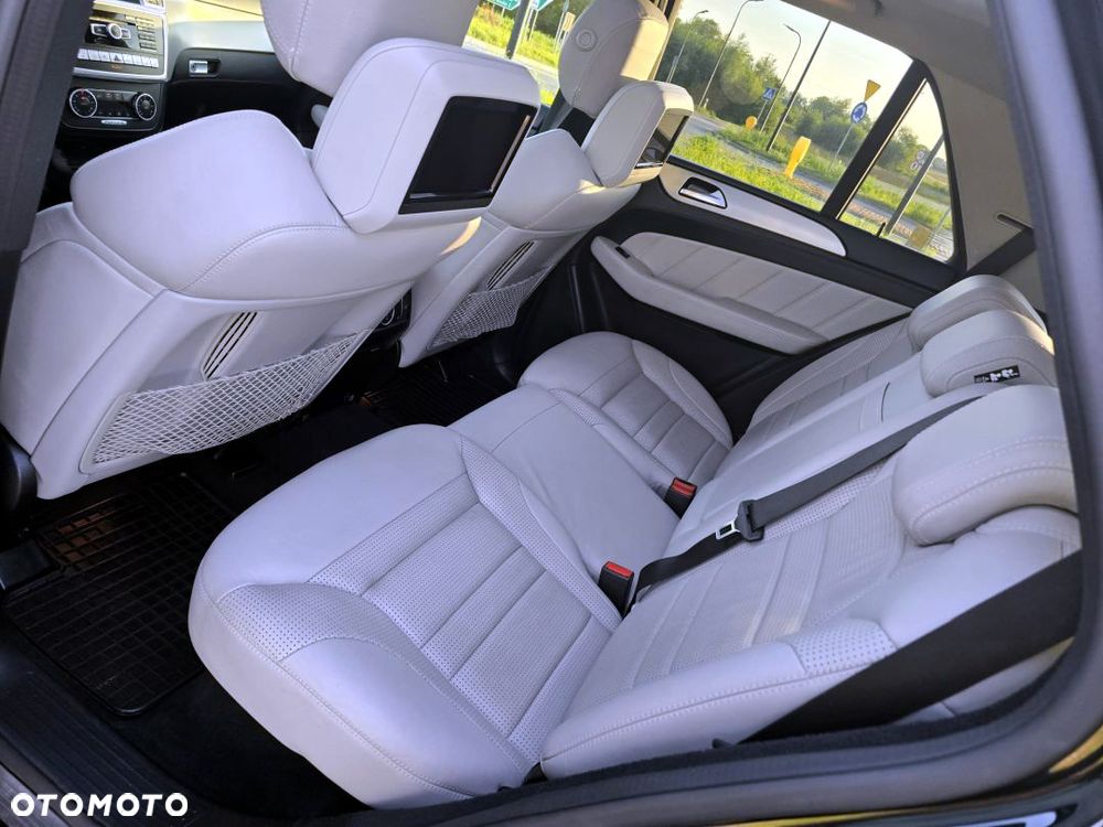 Mercedes-Benz ML 350 BlueTEC 4MATIC 7G-TRONIC - 32
