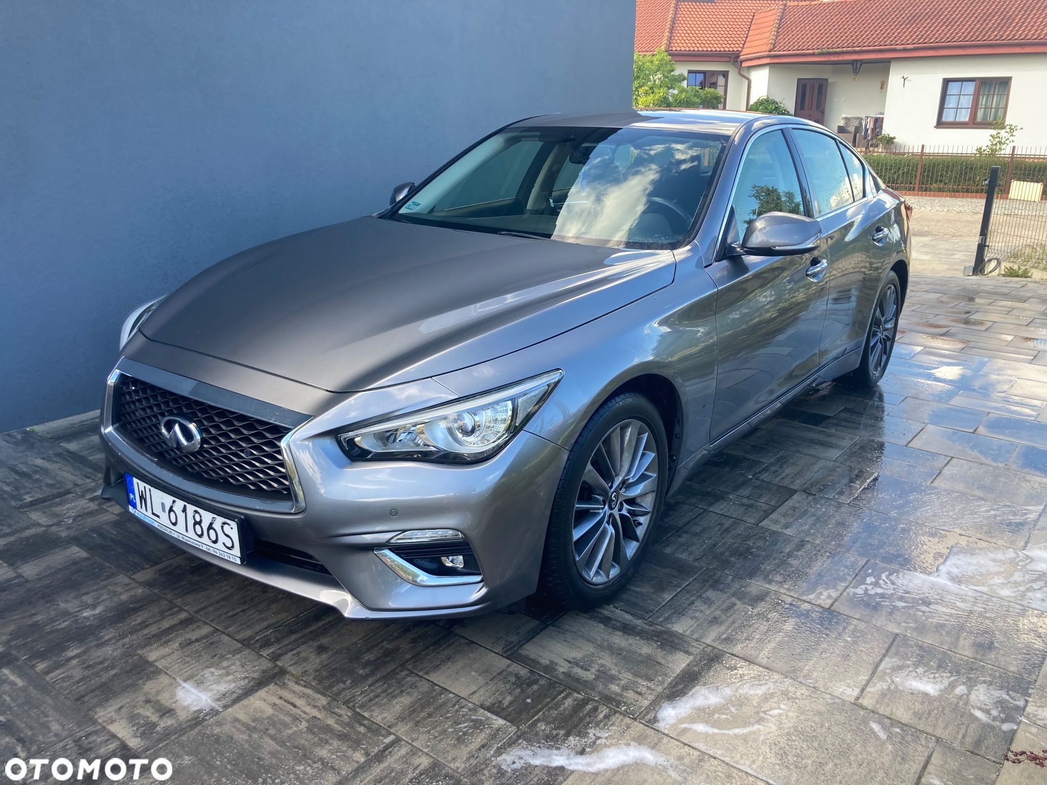 Infiniti Q50 2.0t Premium - 1