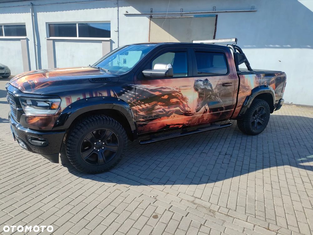 RAM 1500 Crew Cab Shortbed Bighorn - 9