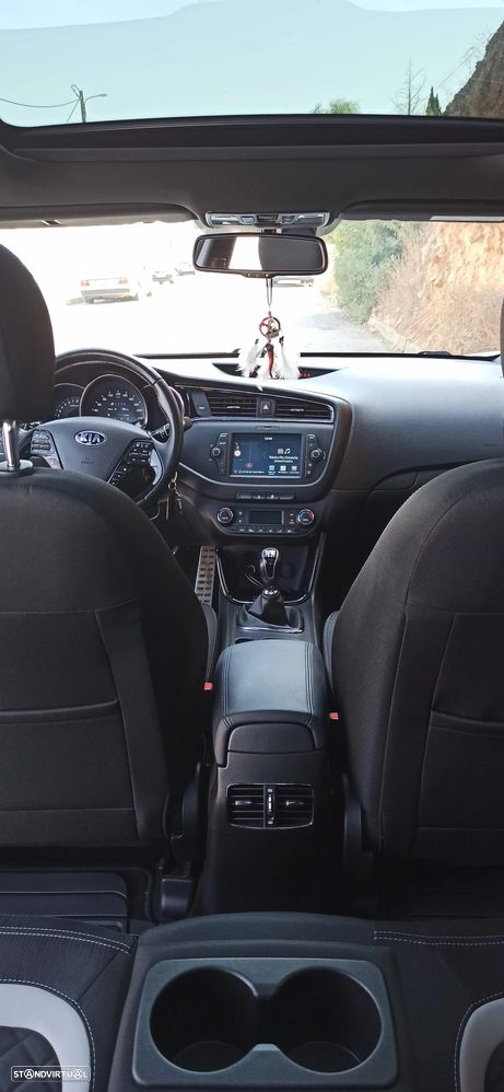 Kia Ceed SW 1.0 T-GDI GT Line - 25