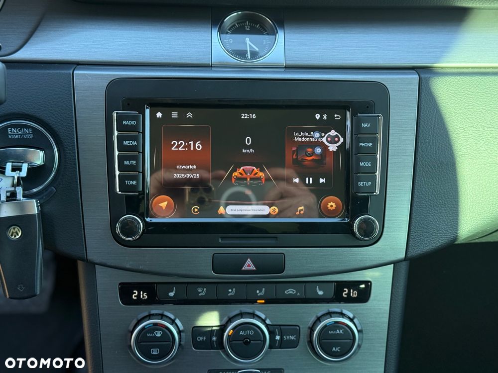 Volkswagen Passat - 18