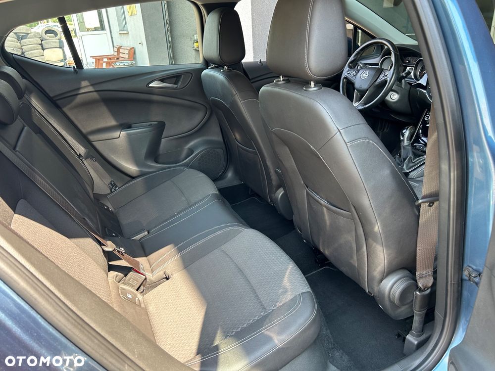 Opel Astra 1.4 Turbo Innovation - 12