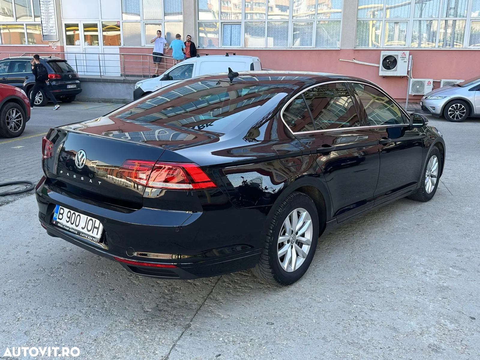 Volkswagen Passat - 4